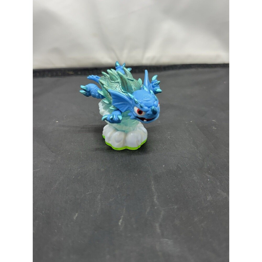 Skylanders Spyros Adventure Warnado Character Figure 2011 Green Base